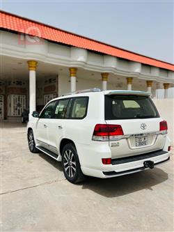 تويوتا لاندكروزر